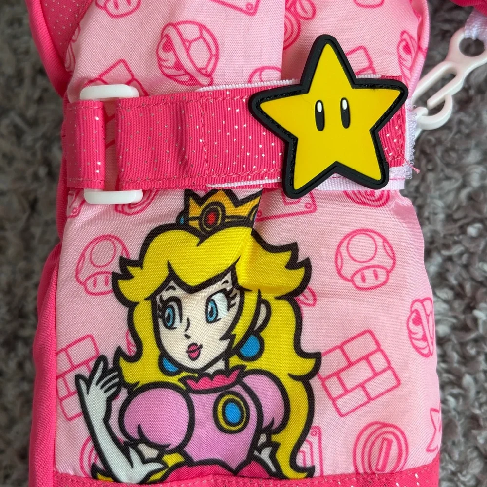 NWT•Super Mario•Princess Peach Girls’ Ski Gloves | Small/Medium